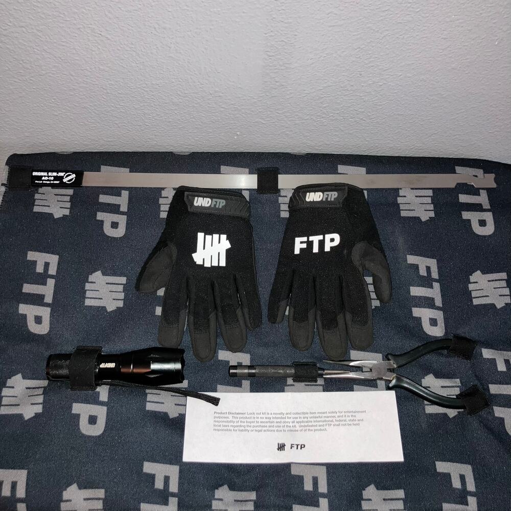 Ftp x Undefeated Emergency Lockout Kit Never Used Just Sat On Desk As Decoration